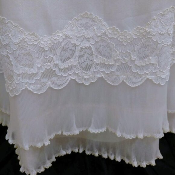 Vintage 1970s Wedding Dress Bridal Gown Long Sleeves Lace Chiffon 29"W 36"B - Picture 6 of 11